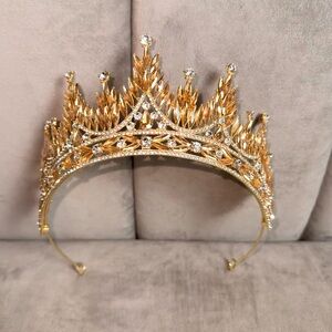 Elegant Gold Crystal Tiara